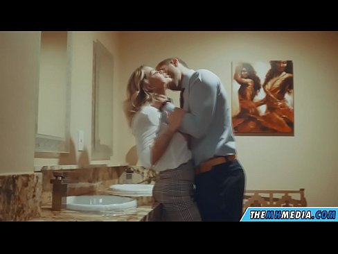 ❤️ Amikor egy bögyös szőke elcsábít egy nyilvános WC-ben ️❌ Pornó videó at hu.passiveincome1.ru